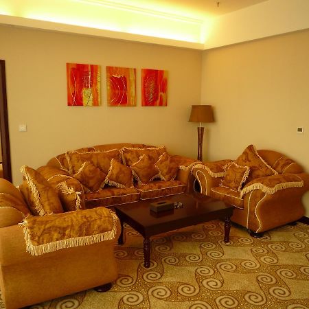 Guangzhou Yifeng Hotel Екстер'єр фото